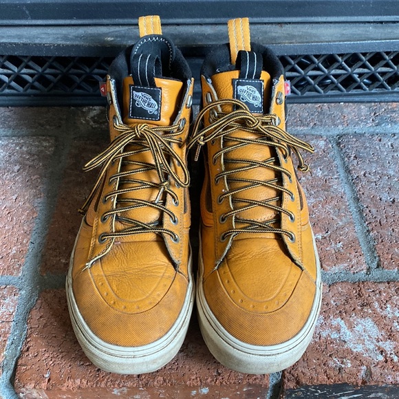 Vans Sk8-Hi MTE 2.0 DX Yellow Black High Top Sneakers MENS SZ 12 - Picture 3 of 7